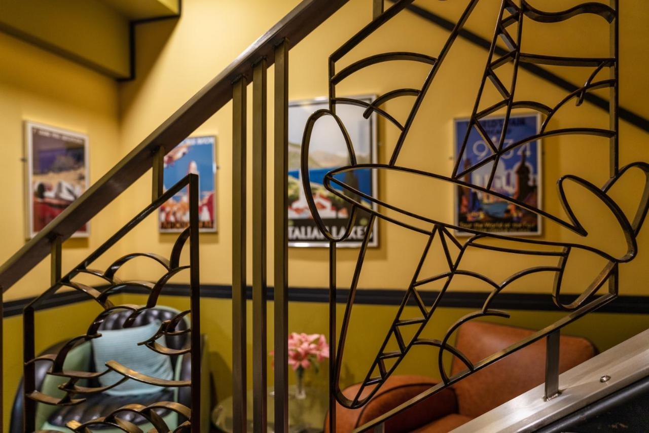 The Aviator Hotel Sywell Экстерьер фото